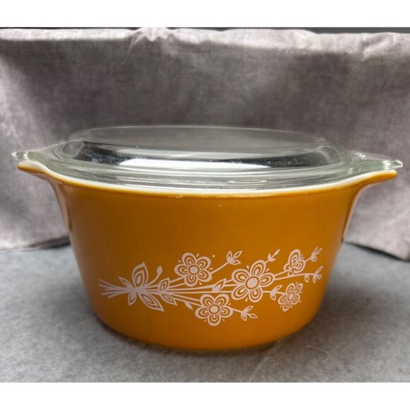 Pyrex Butterfly Gold 1 Quart Casserole Dish with Lid 473B Vintage - Picture 1 of 12